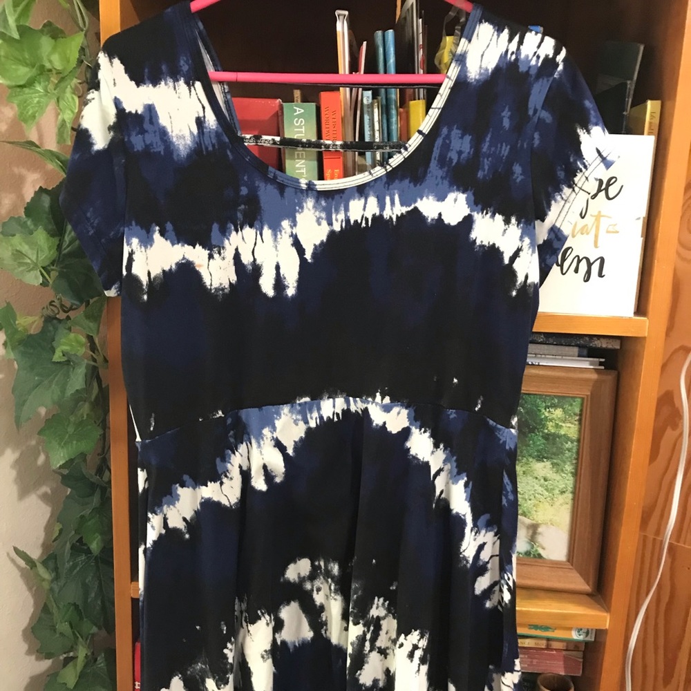 Bobbie Brooks L tie dye look dress or tunic top